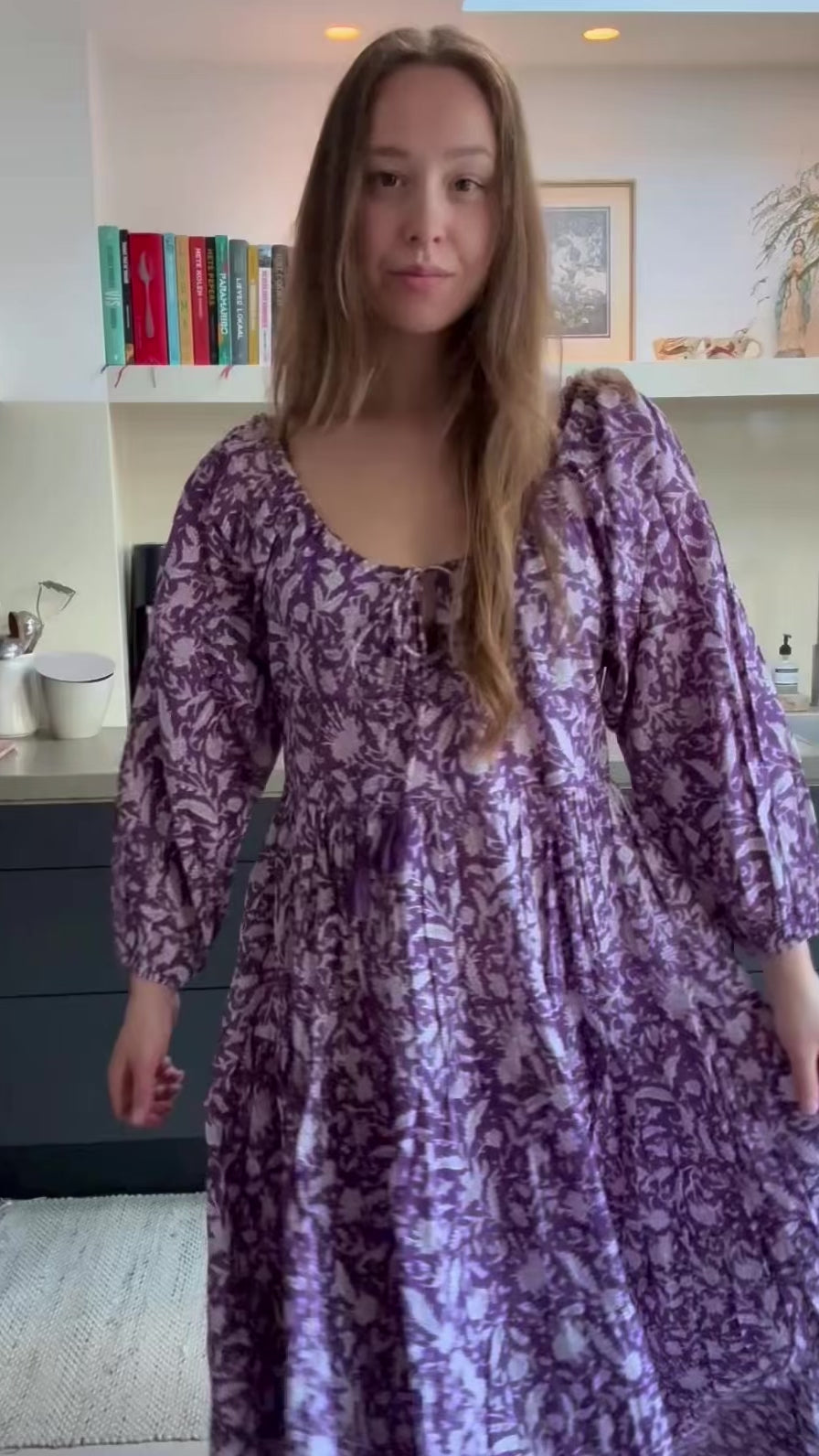 Handgemaakte blockprint jurk Dakota Amethyst — vooraanzicht met paars-lila print, Amber Nicola